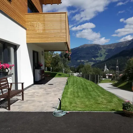 Bergperle & Mountain Sport Fliess